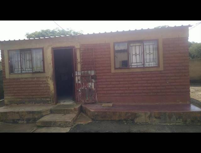 2 BEDROOM HOUSE FOR SALE IN LOTUS GARDENS